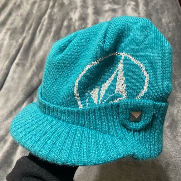 Like new, never worn! - Picture 3 of 3